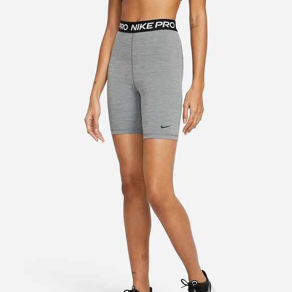 Nike Shorts Nwt Nike Pro 365 Womens Midwaisted 8 Gray Black Shorts